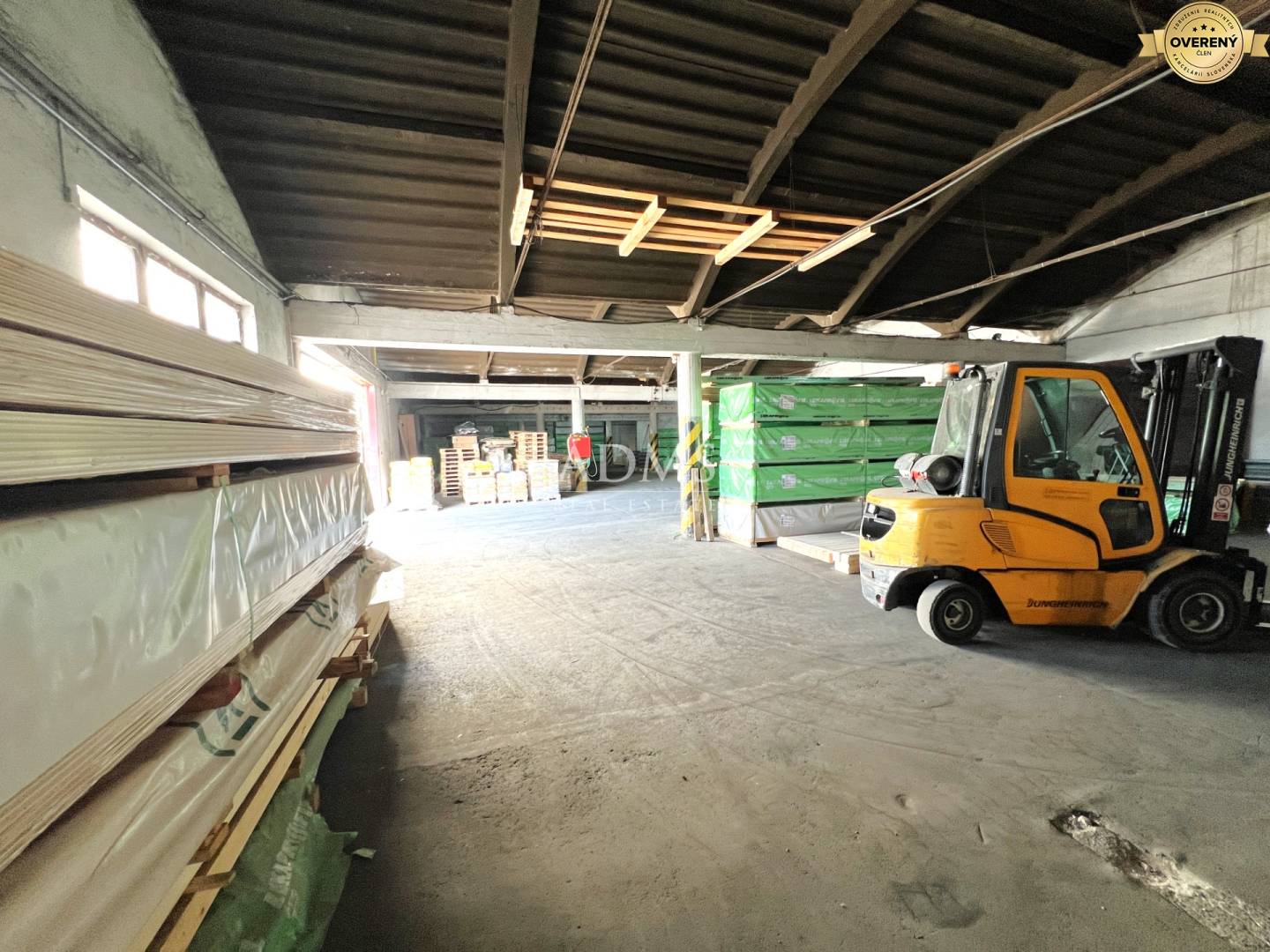 Production and storage hall in Žilina - Bytčica_RESERVED