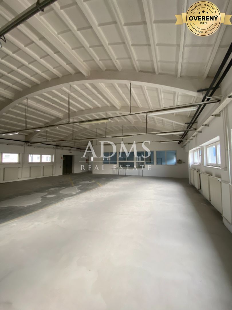 Production and storage hall C Žilina
