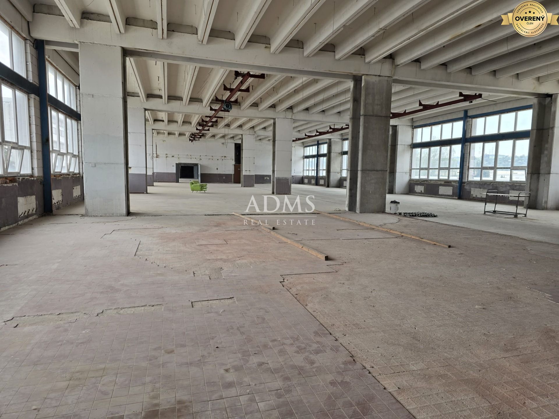 Warehouse for rent