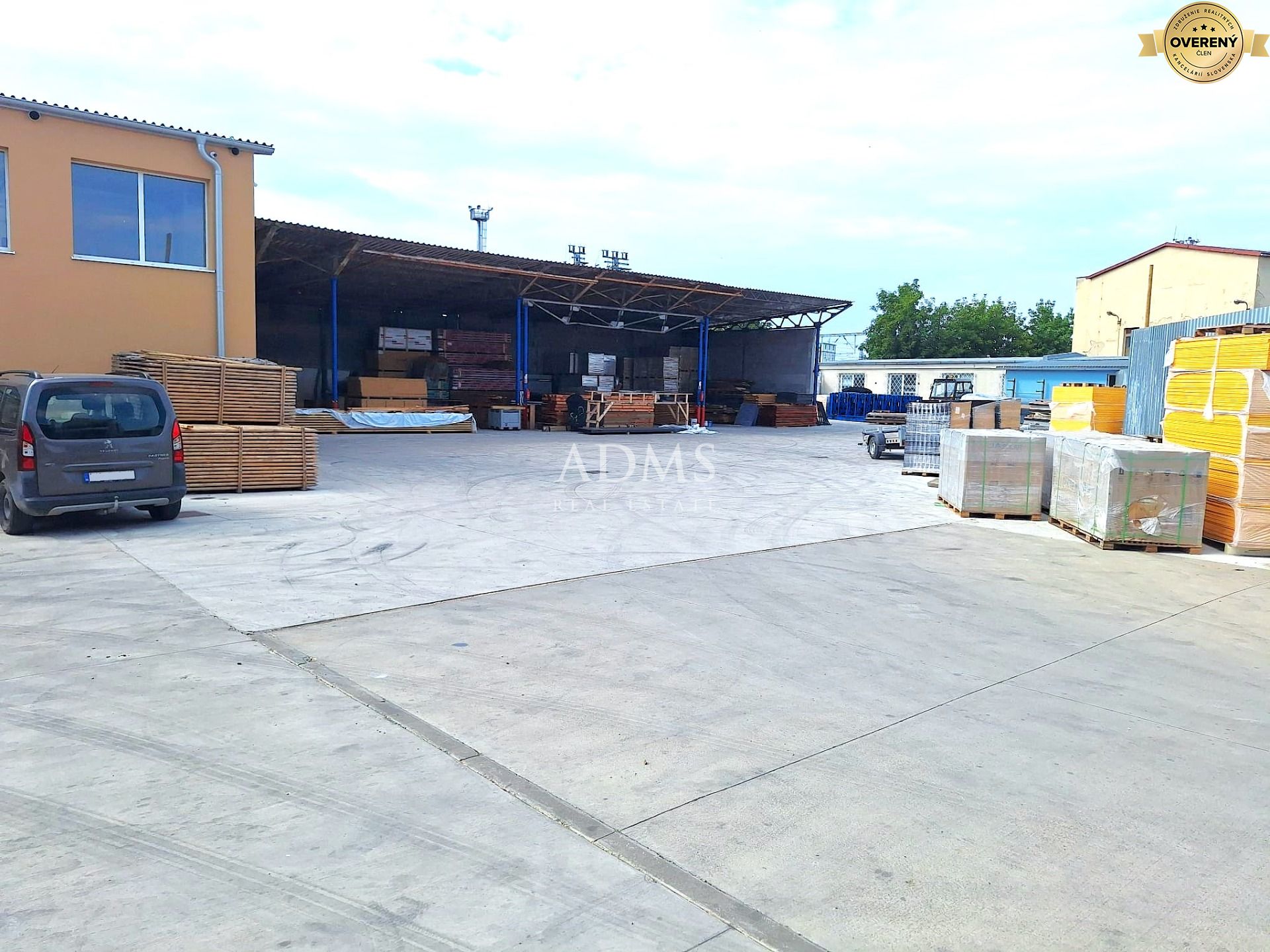 Warehouse and production space for rent