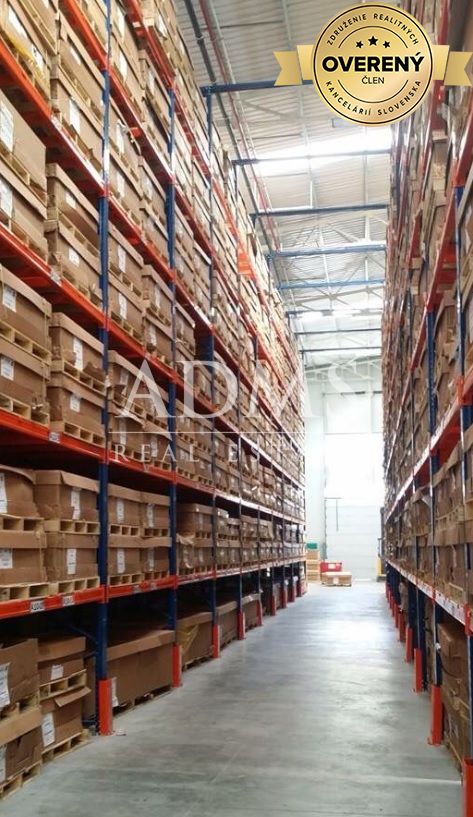 Pallet spaces for rent