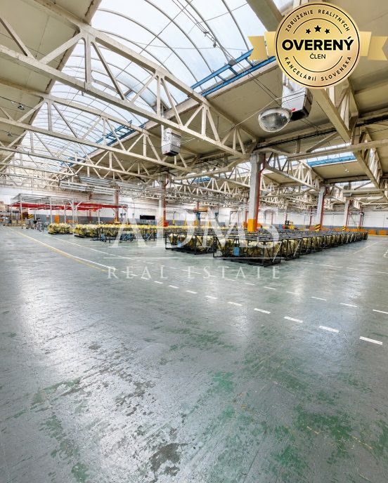 Production and storage hall