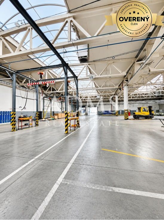 Production and storage hall