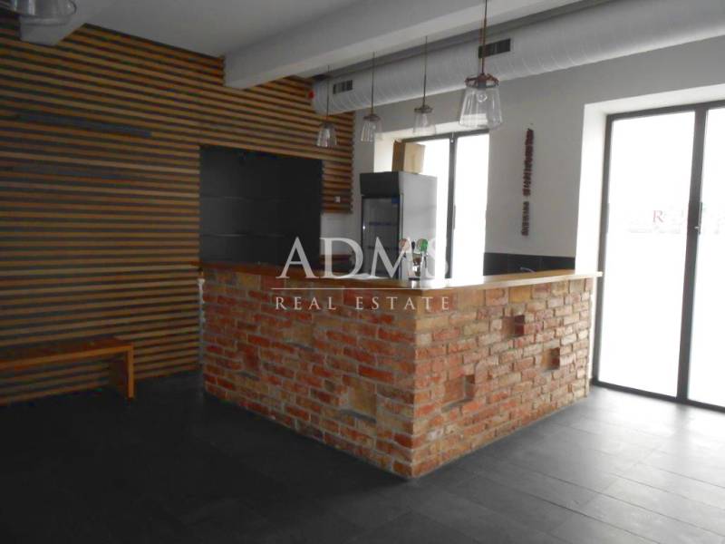 Restaurant in the shopping center in Šamorín